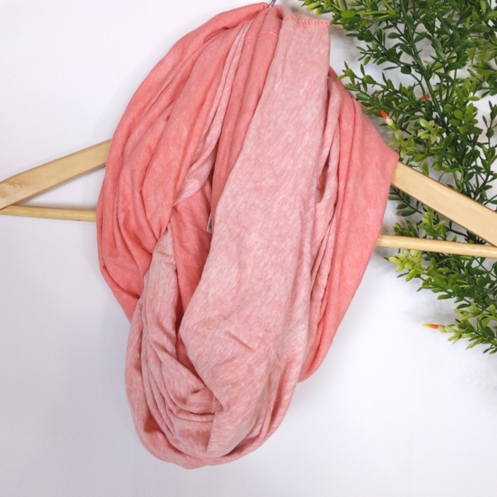 🌿GAP INFINITY SCARF🌿